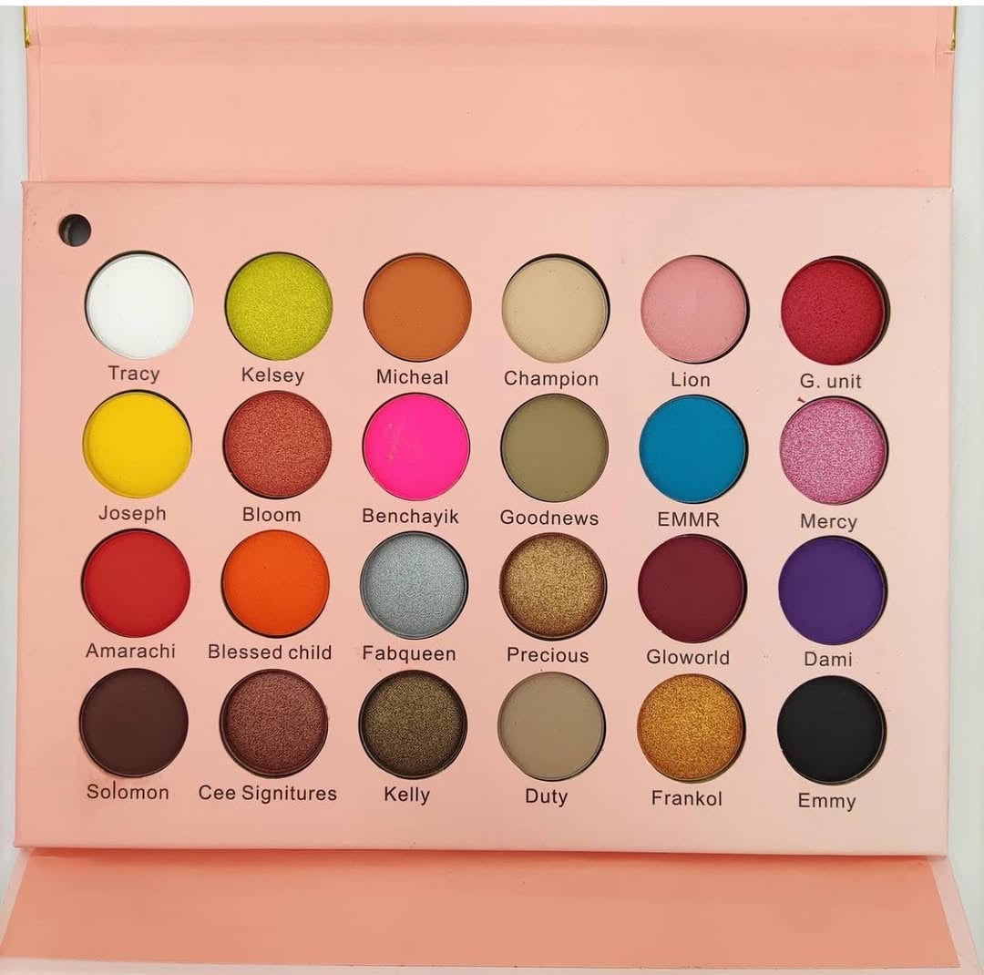 WHO'S THAT GIRL 72 COLORS EYESHADOW PALETTE