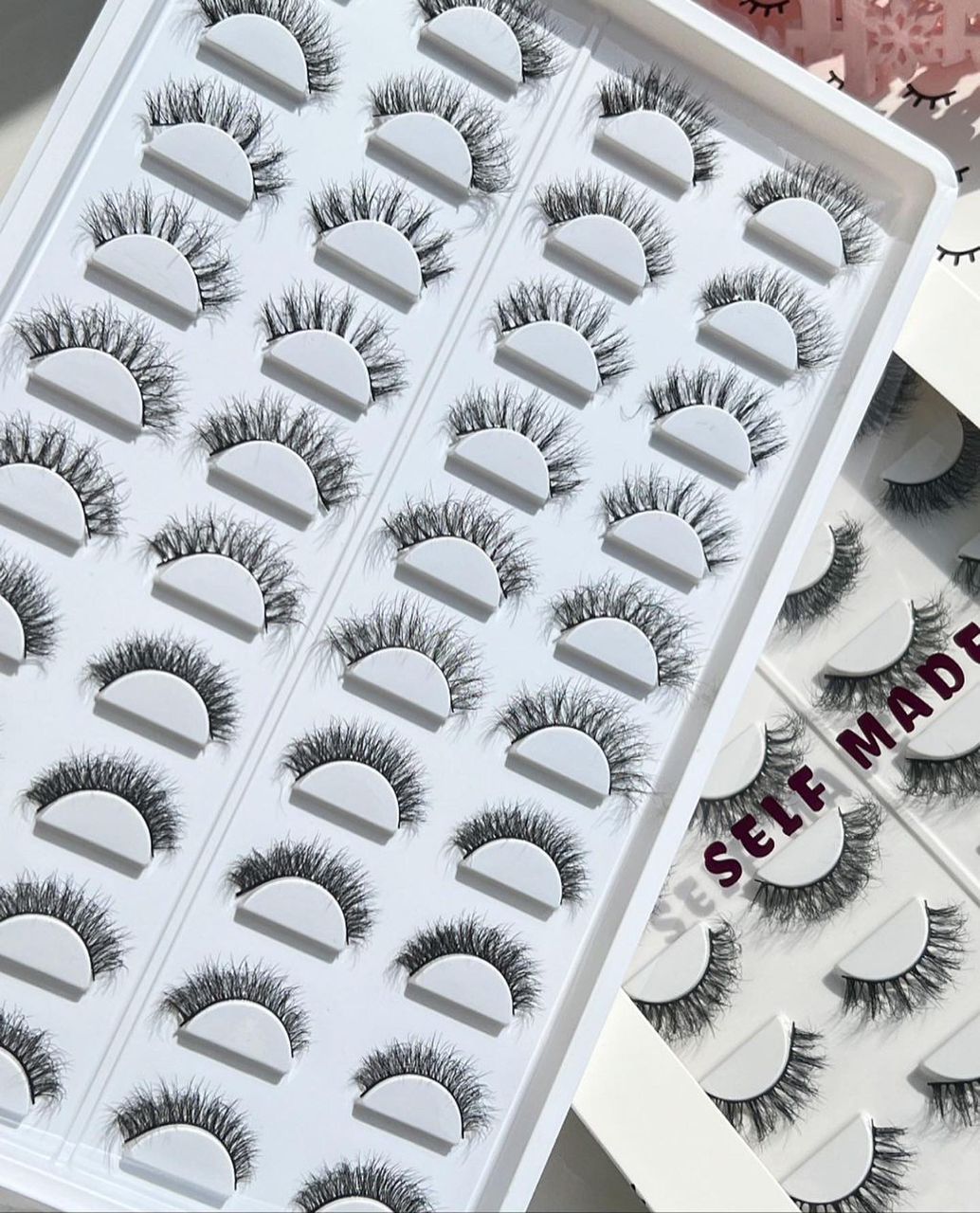 WYNKK 20 in 1 LASH TRAY (SELFMADE)