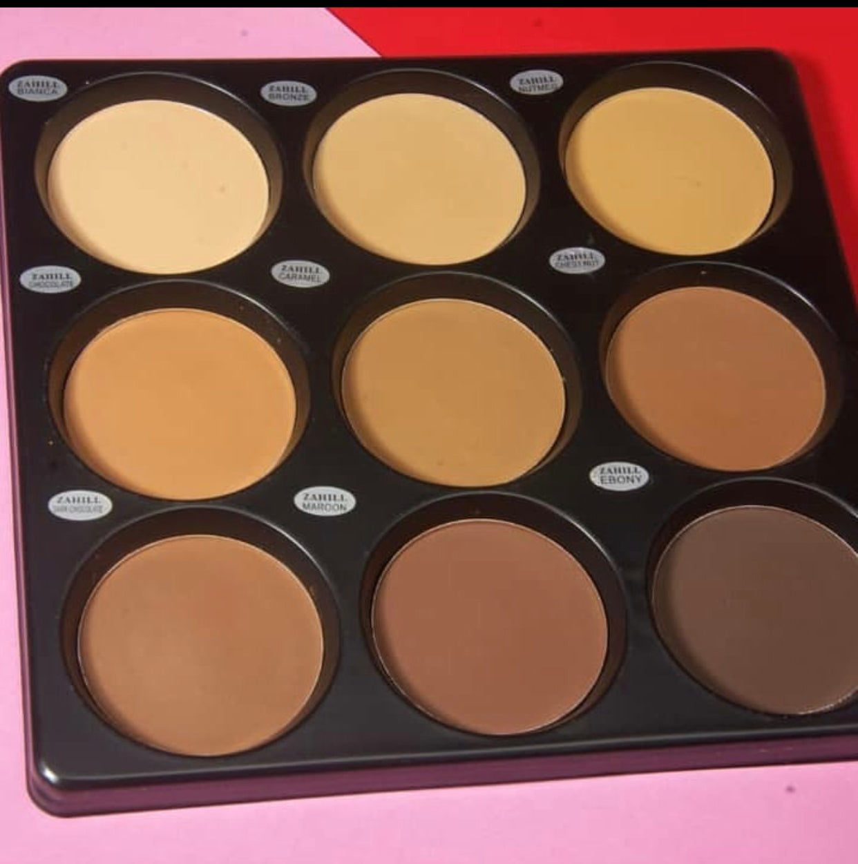 ZAHILL POWDER PALETTE