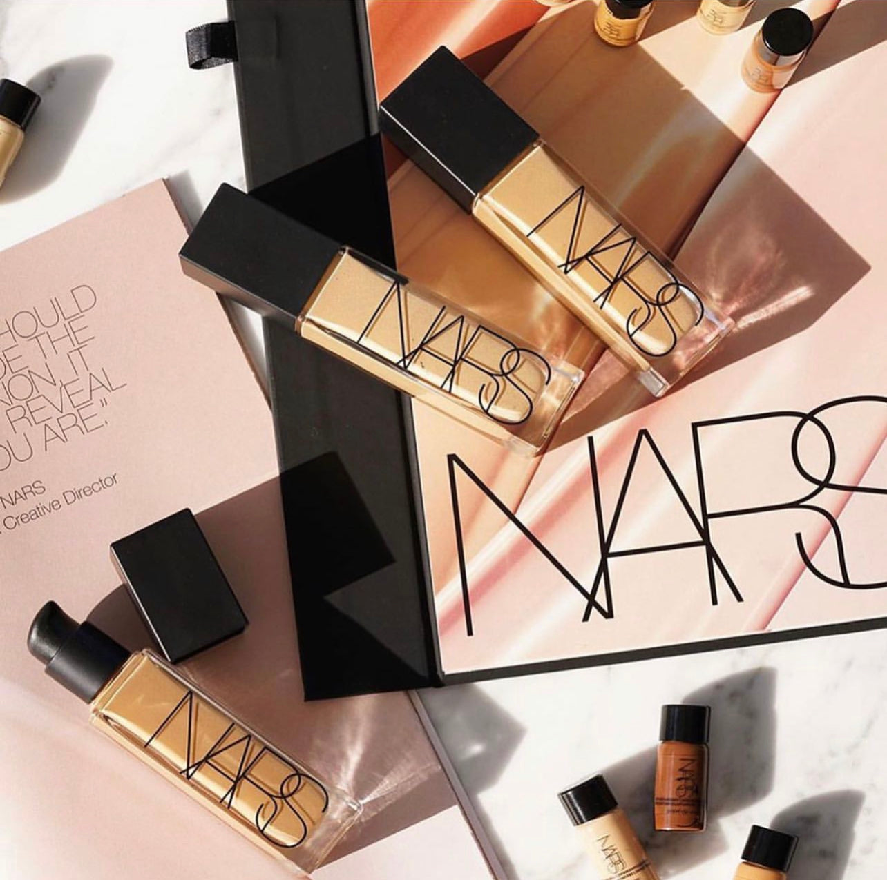 NARS NATURAL LONGWEAR RADIANT FOUNDATION