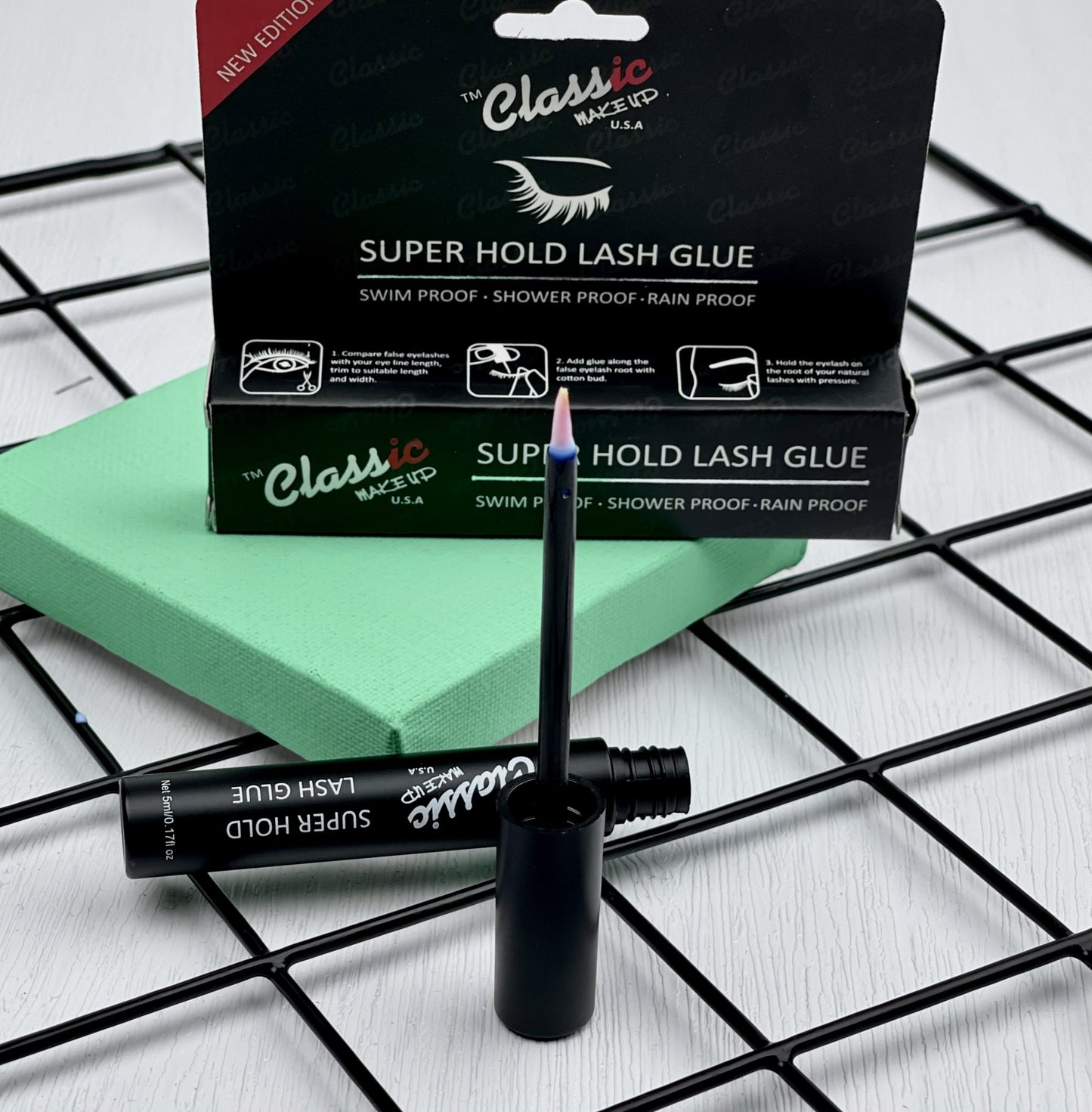 CLASSIC LASH GLUE