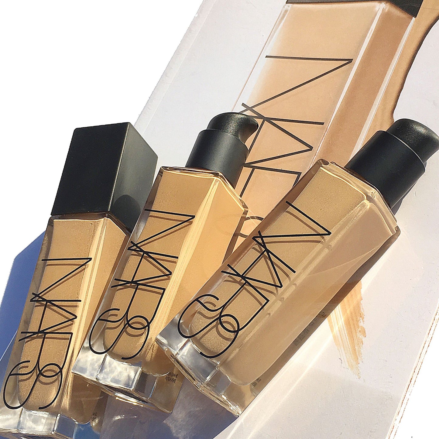 NARS NATURAL LONGWEAR RADIANT FOUNDATION