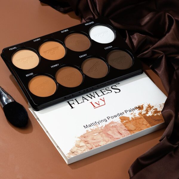 FLAWLESS 8 IN 1 POWDER PALETTE