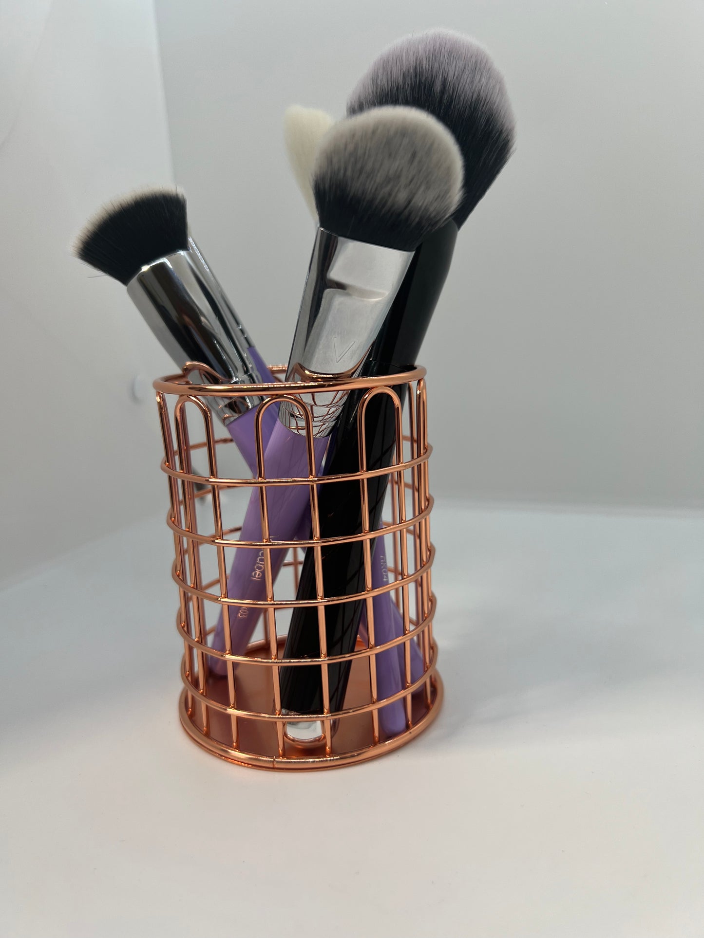 METAL BRUSH BASKET