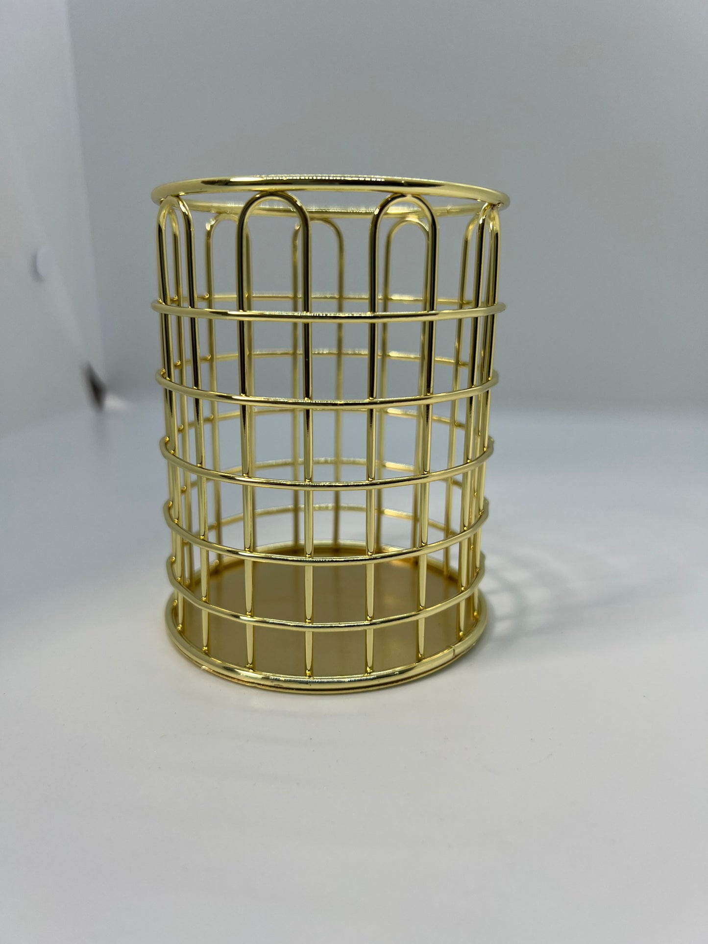 METAL BRUSH BASKET