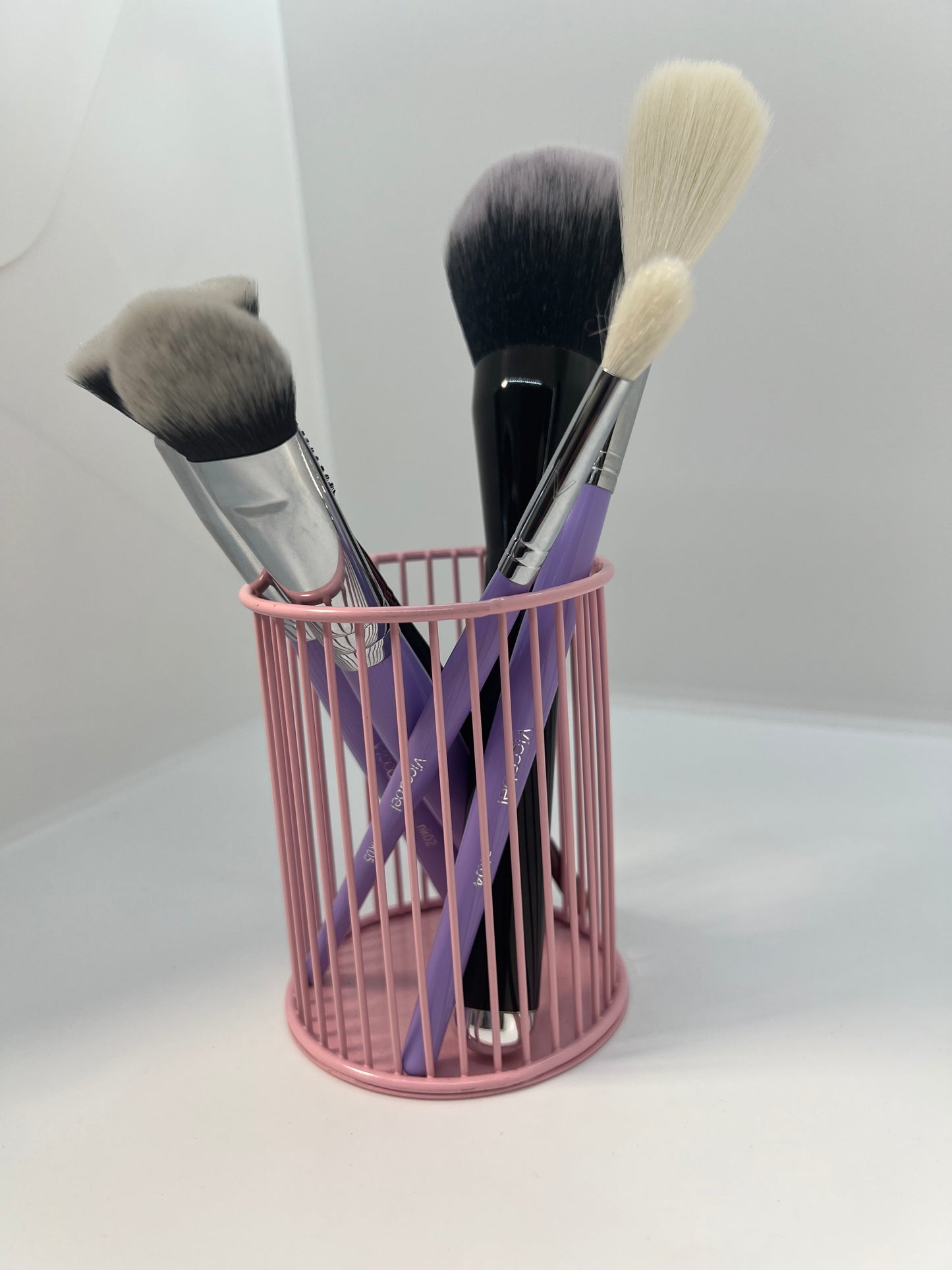 METAL BRUSH BASKET