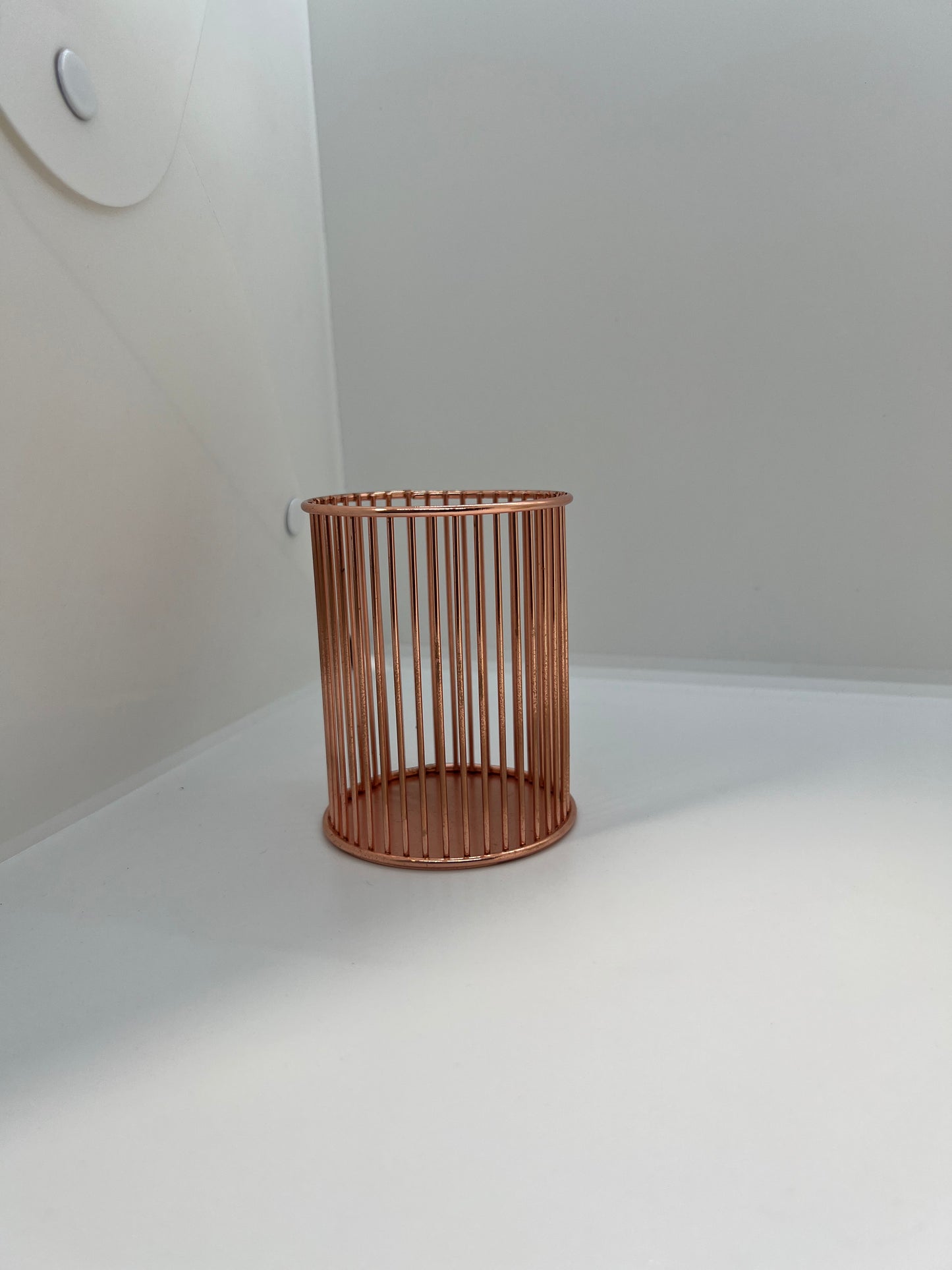 METAL BRUSH BASKET