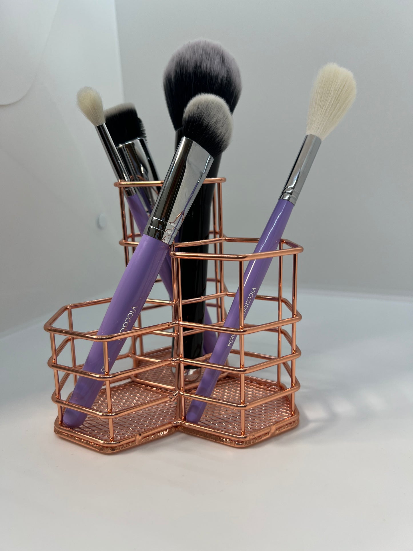 METAL BRUSH BASKET