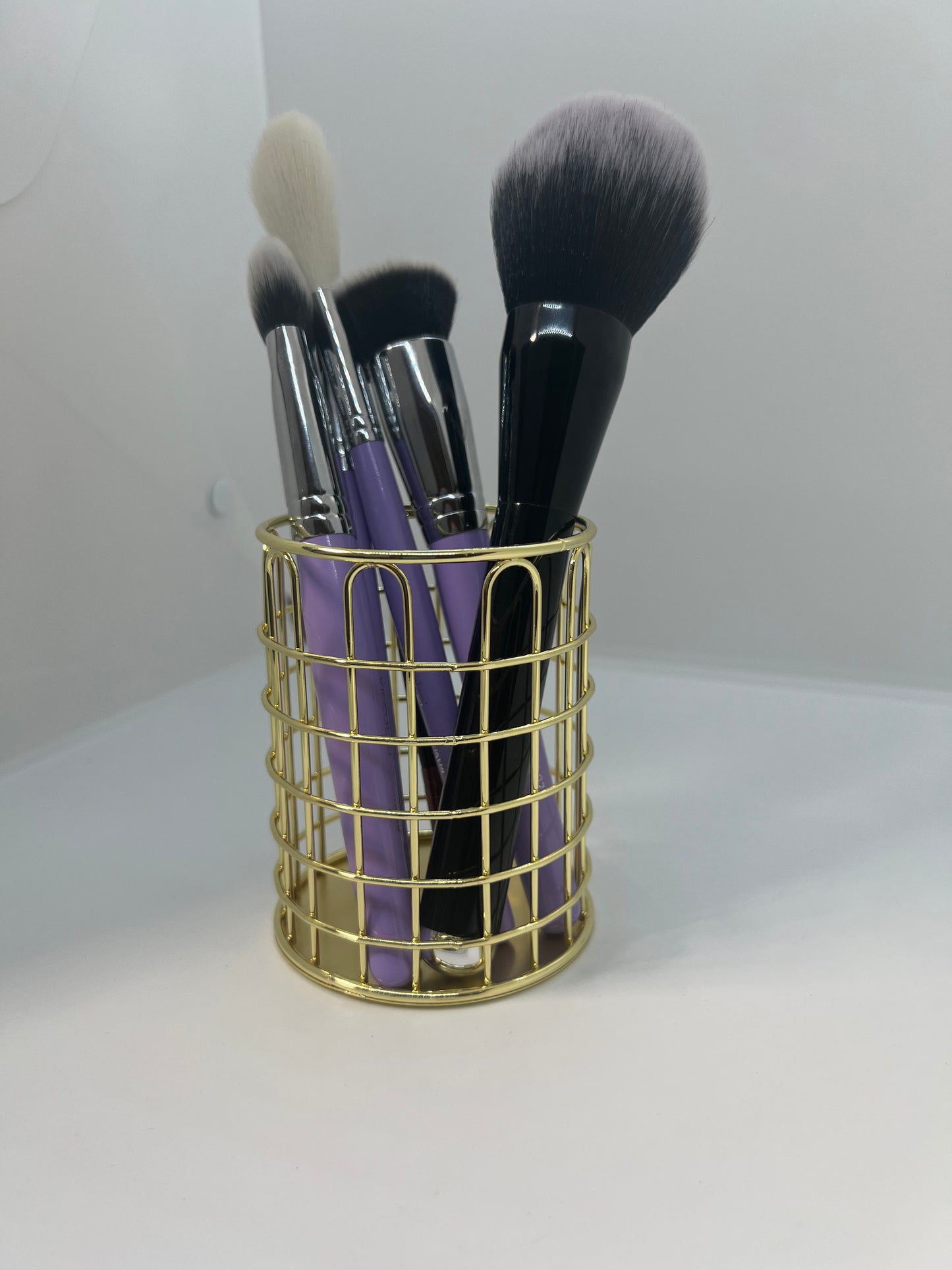 METAL BRUSH BASKET