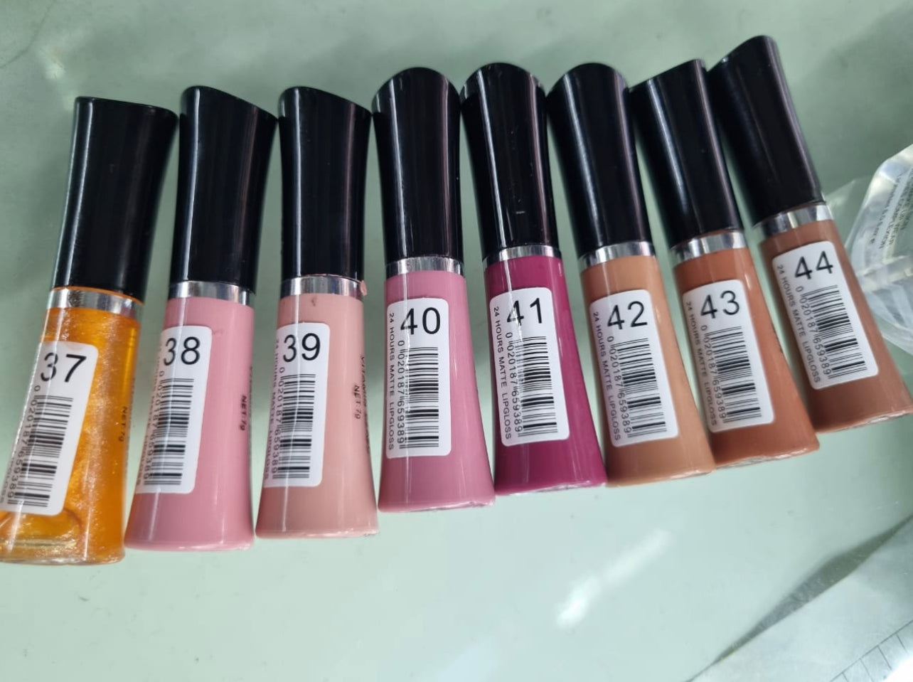 AVOUR MATTE LIPSTICKS