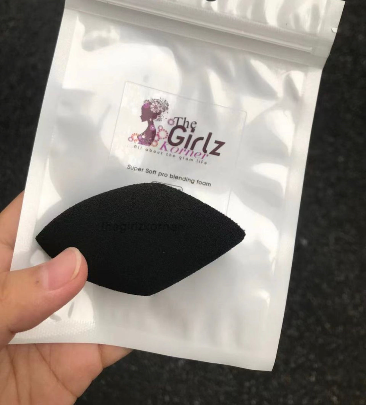 THEGIRLZKORNER BEAUTY BLENDER